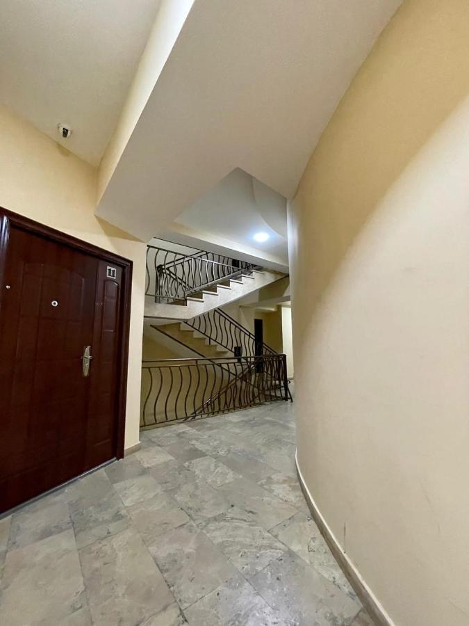 Armenak Apartment No 8, Abovyan Street Yerevan Bagian luar foto
